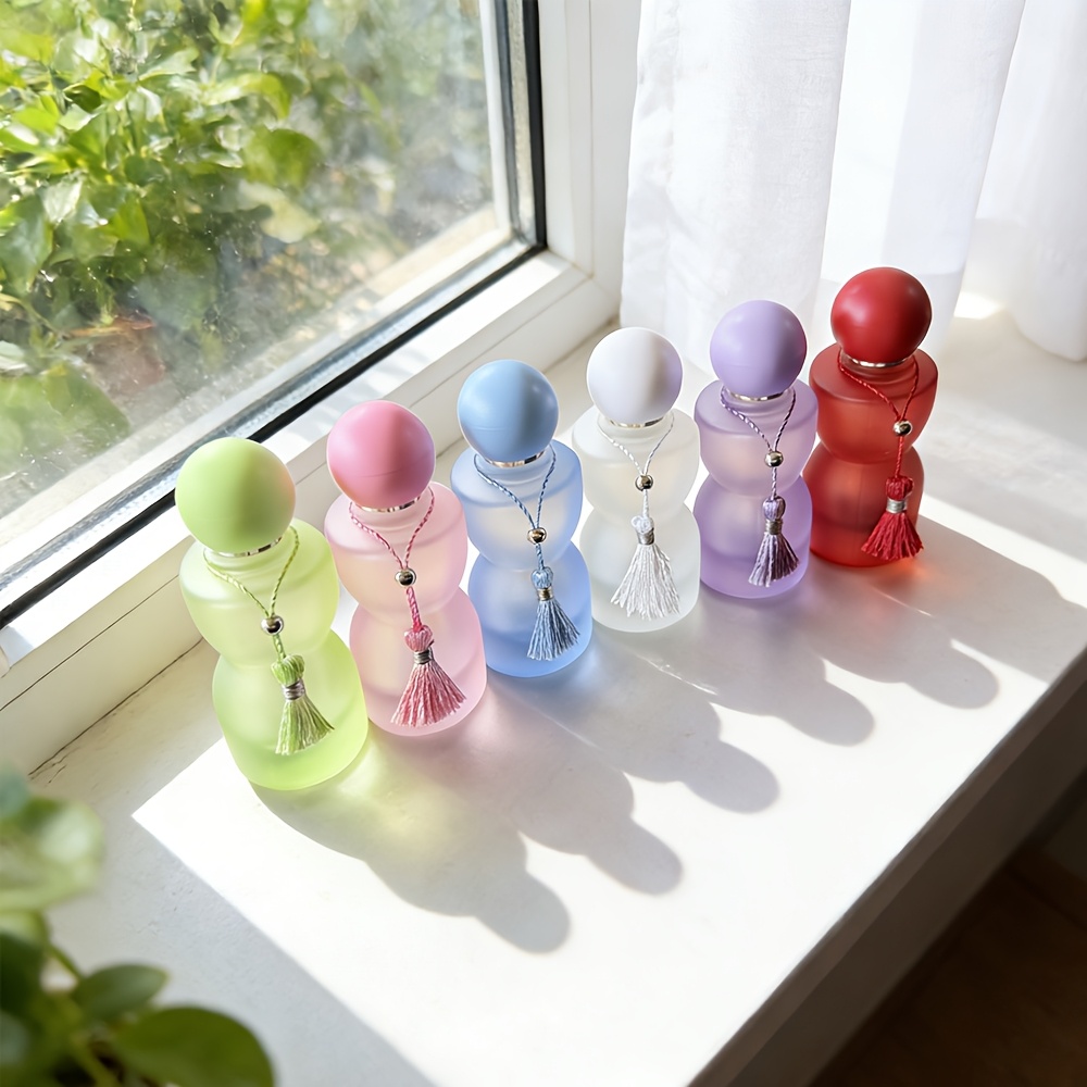 Renkli Küresel Kapaklı ve Püsk - Perfume Villa Fragrance incelemesi ve fiyatı